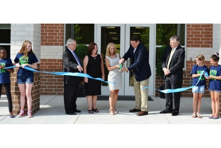 school_ribbon_cutting.jpg